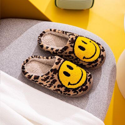 Melody Smiley Face Leopard Slippers - My Store