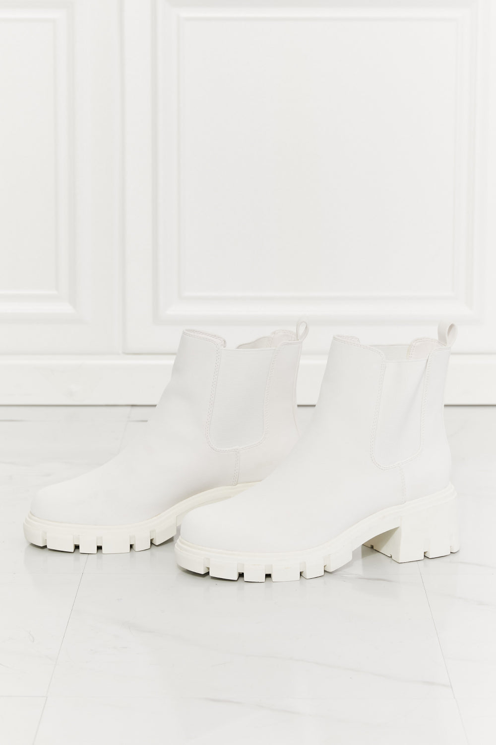 MMShoes Work For It Matte Lug Sole Chelsea Boots in White - My Store