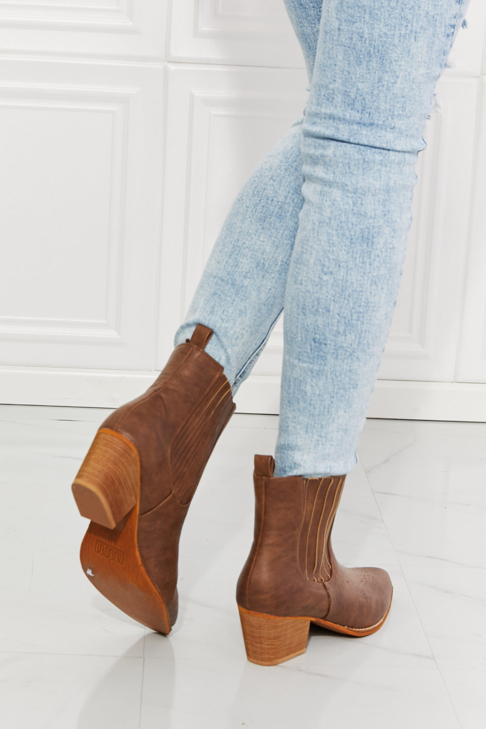 MMShoes Love the Journey Stacked Heel Chelsea Boot in Chestnut - My Store