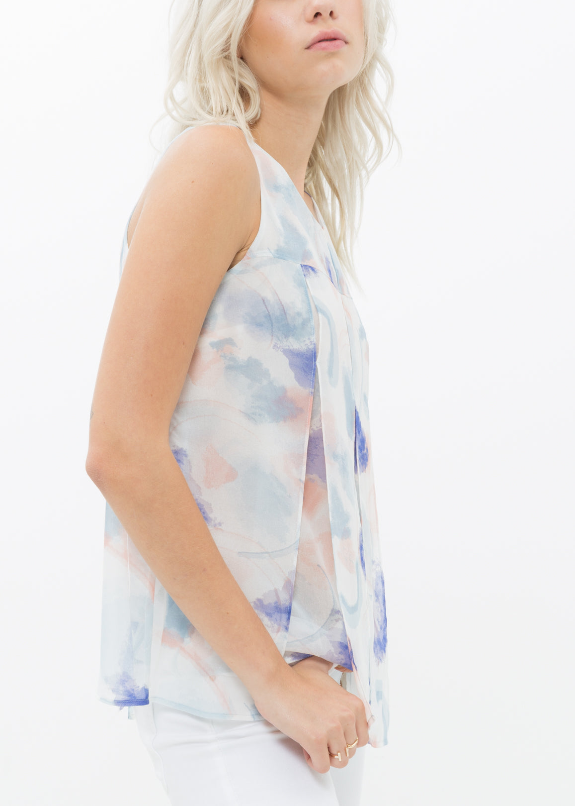 Women's Sleeveless Slit Blouse In Water Color - My Store