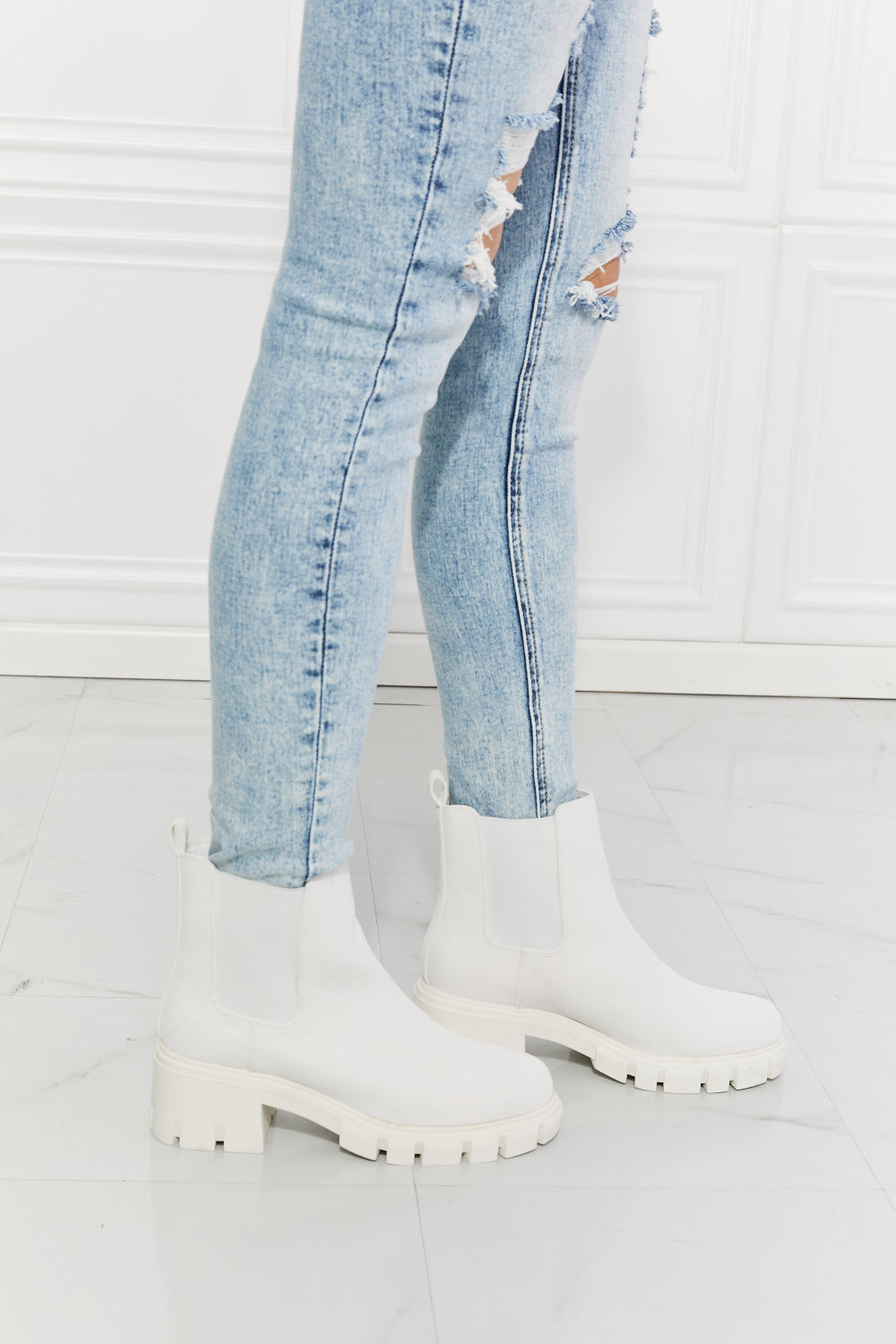 MMShoes Work For It Matte Lug Sole Chelsea Boots in White - My Store