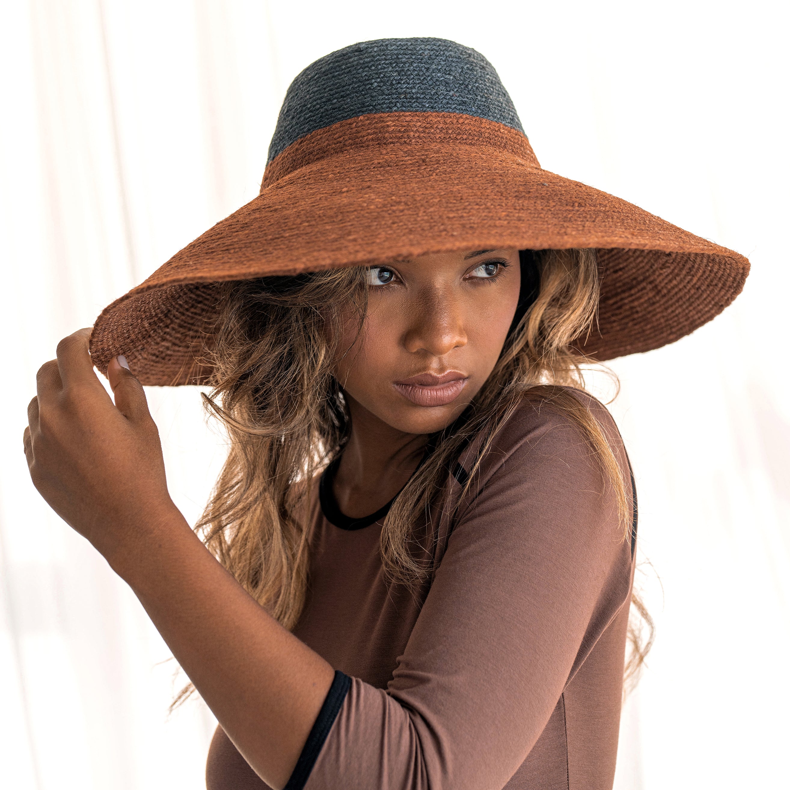 RIRI DUO Jute Straw Hat, in Burnt Sienna & Black - My Store