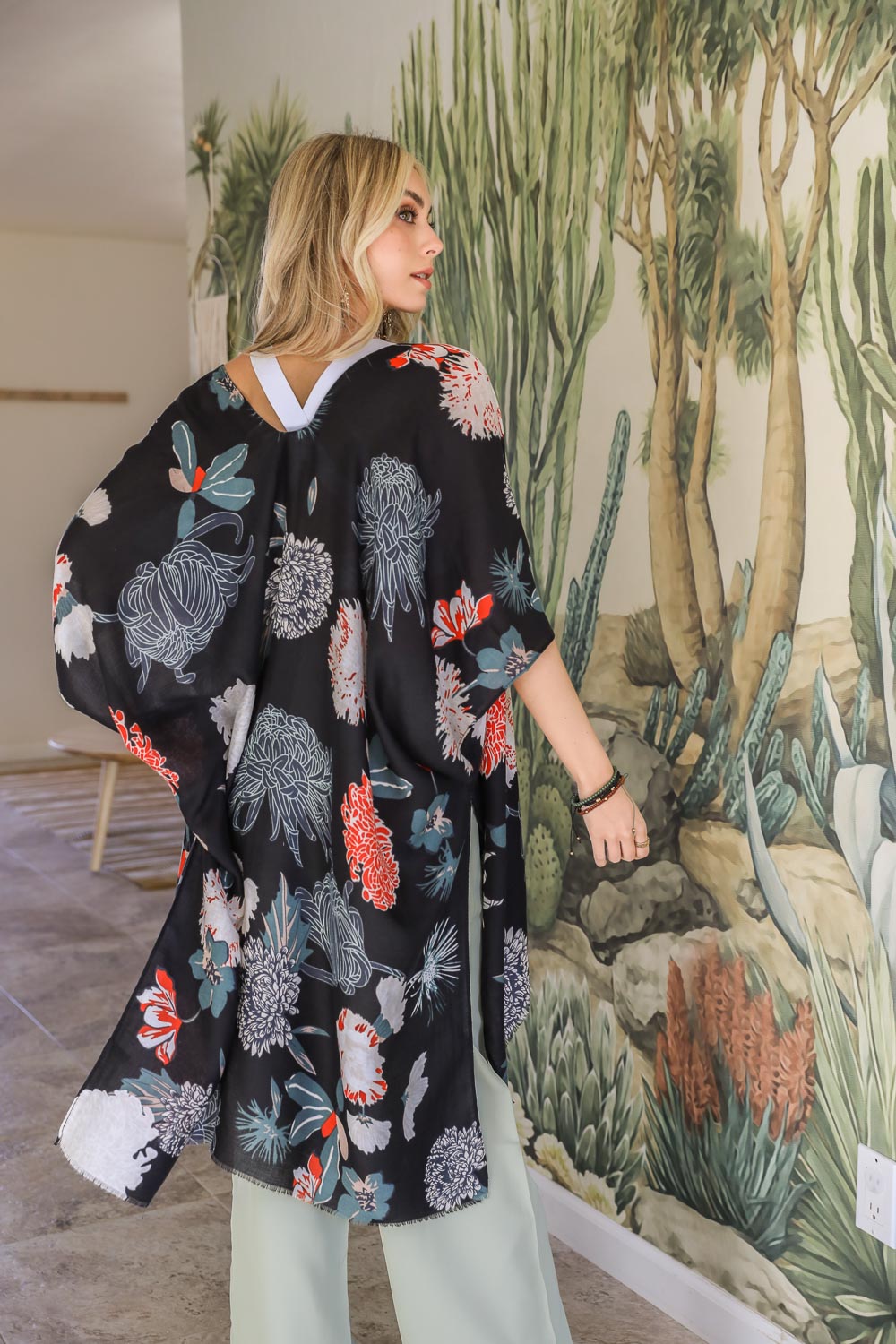 Floral Motif Combo Kimono - My Store